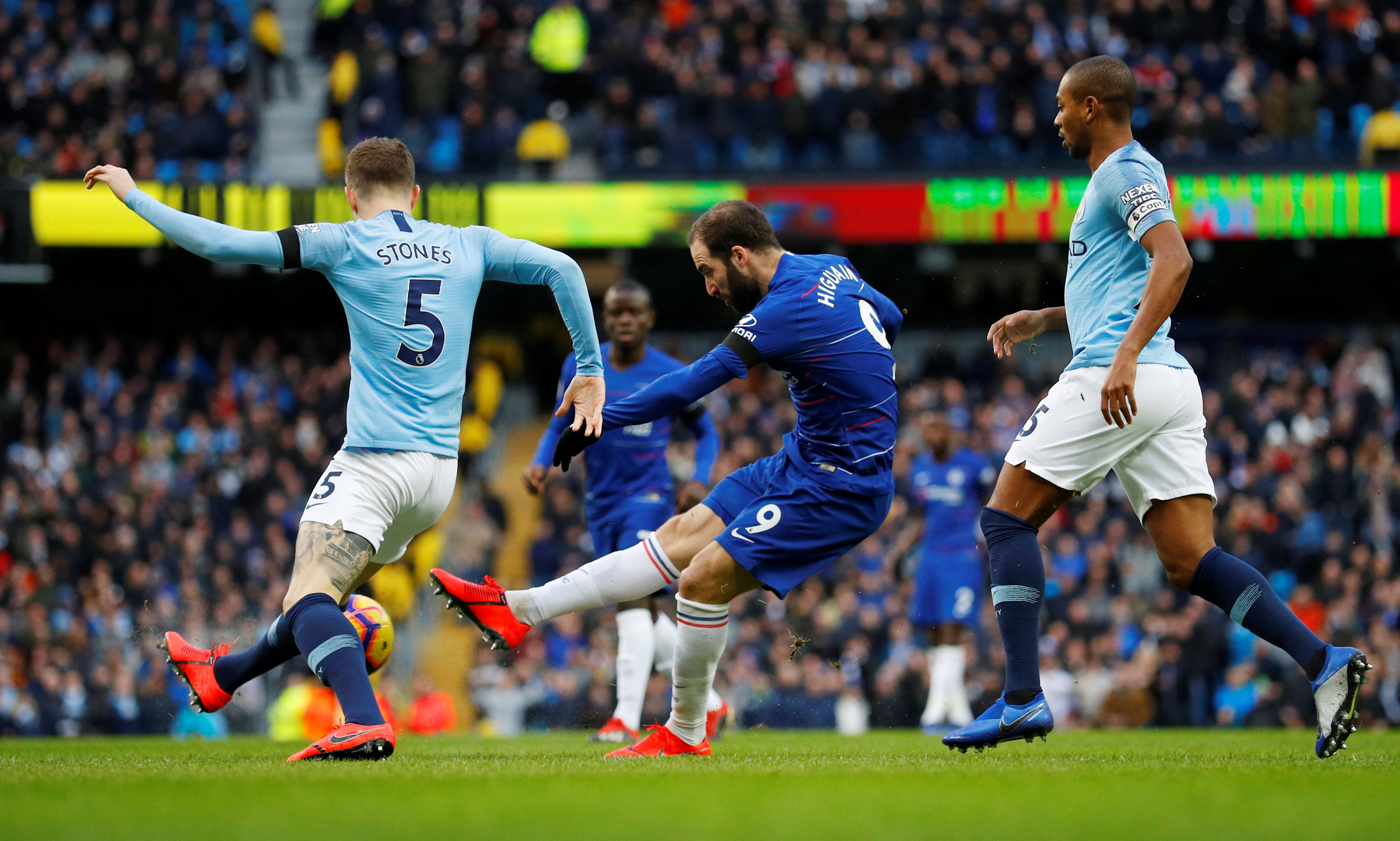 亨利：我和温格瓜帅都有过矛盾但没公开，萨拉赫应维护俱乐部