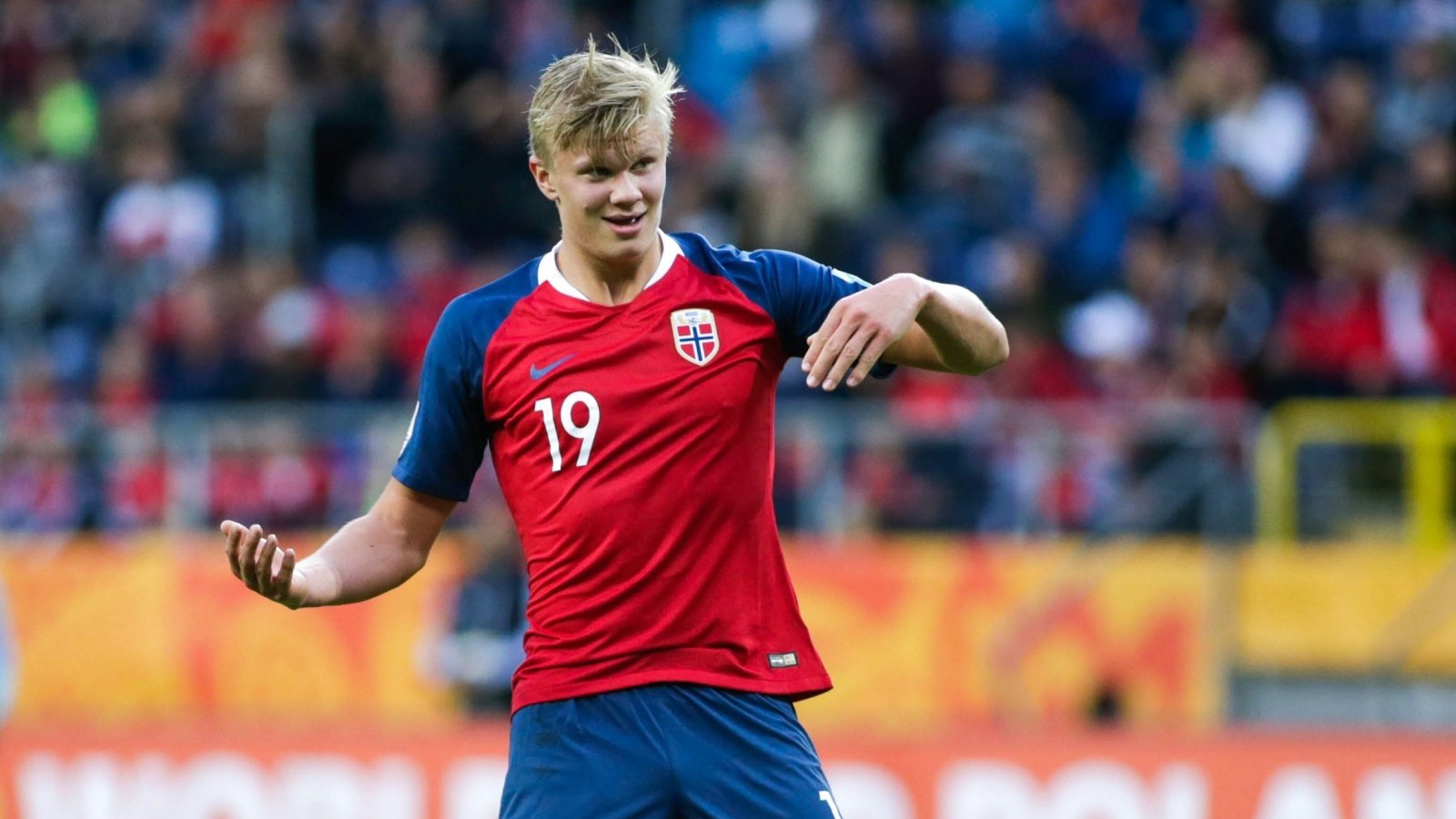 孔帕尼：不关注本菲卡与格雷罗的传闻，任何转会只会内部讨论