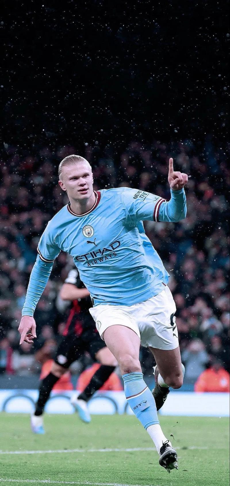 沃勒尔：阿德耶米确实犯了错误，但我们首先要给予他一些支持