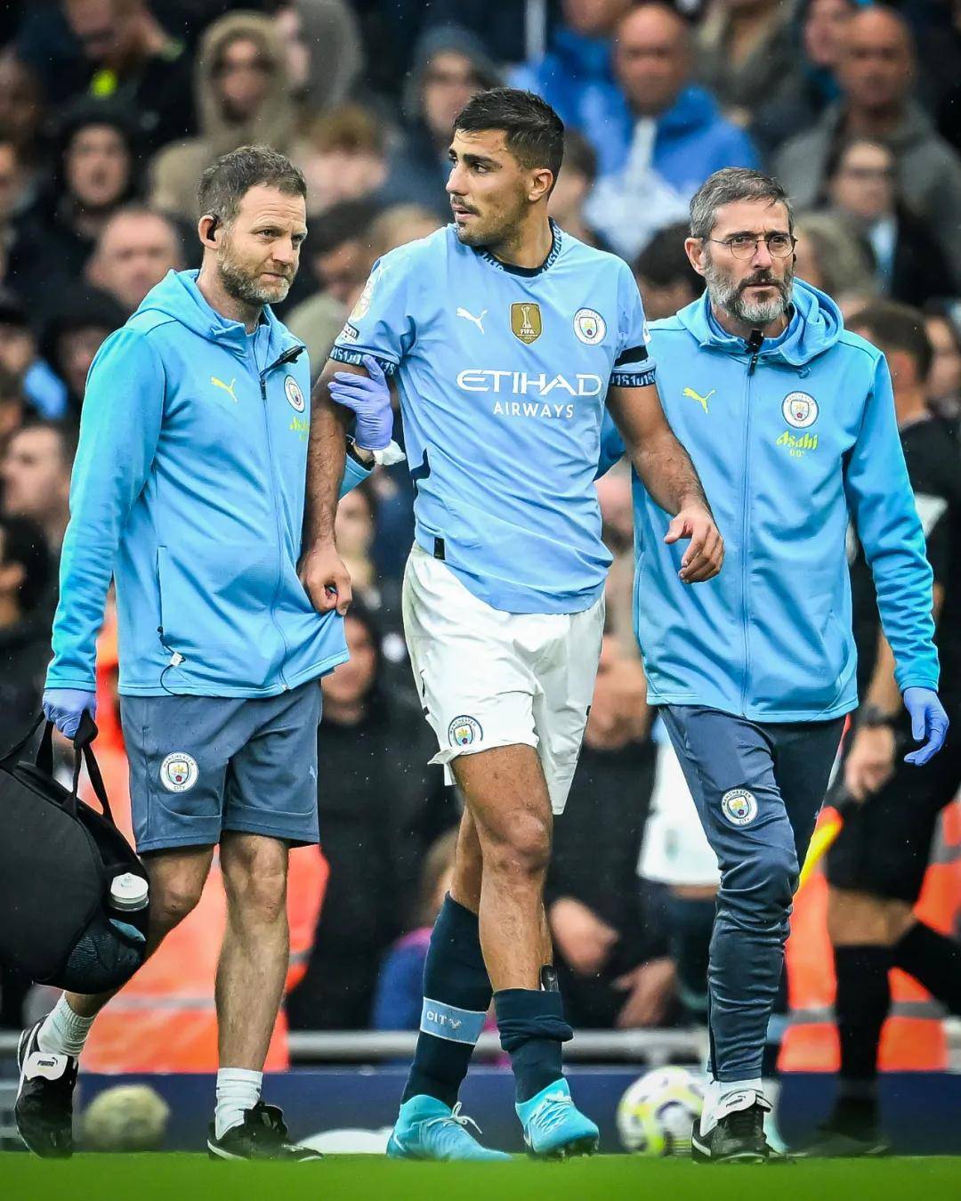 西甲：巴萨主场3-0完胜瓦伦西亚