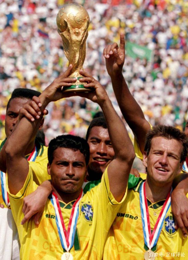 卡塞米罗谈进球：安帅一直带我们练定位球，很高兴取得了成效