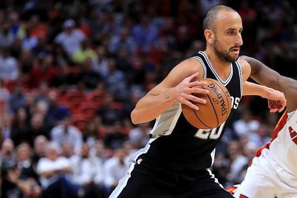 为国征战，感谢有你！国足官方为刚刚退役的尹鸿博送上祝福