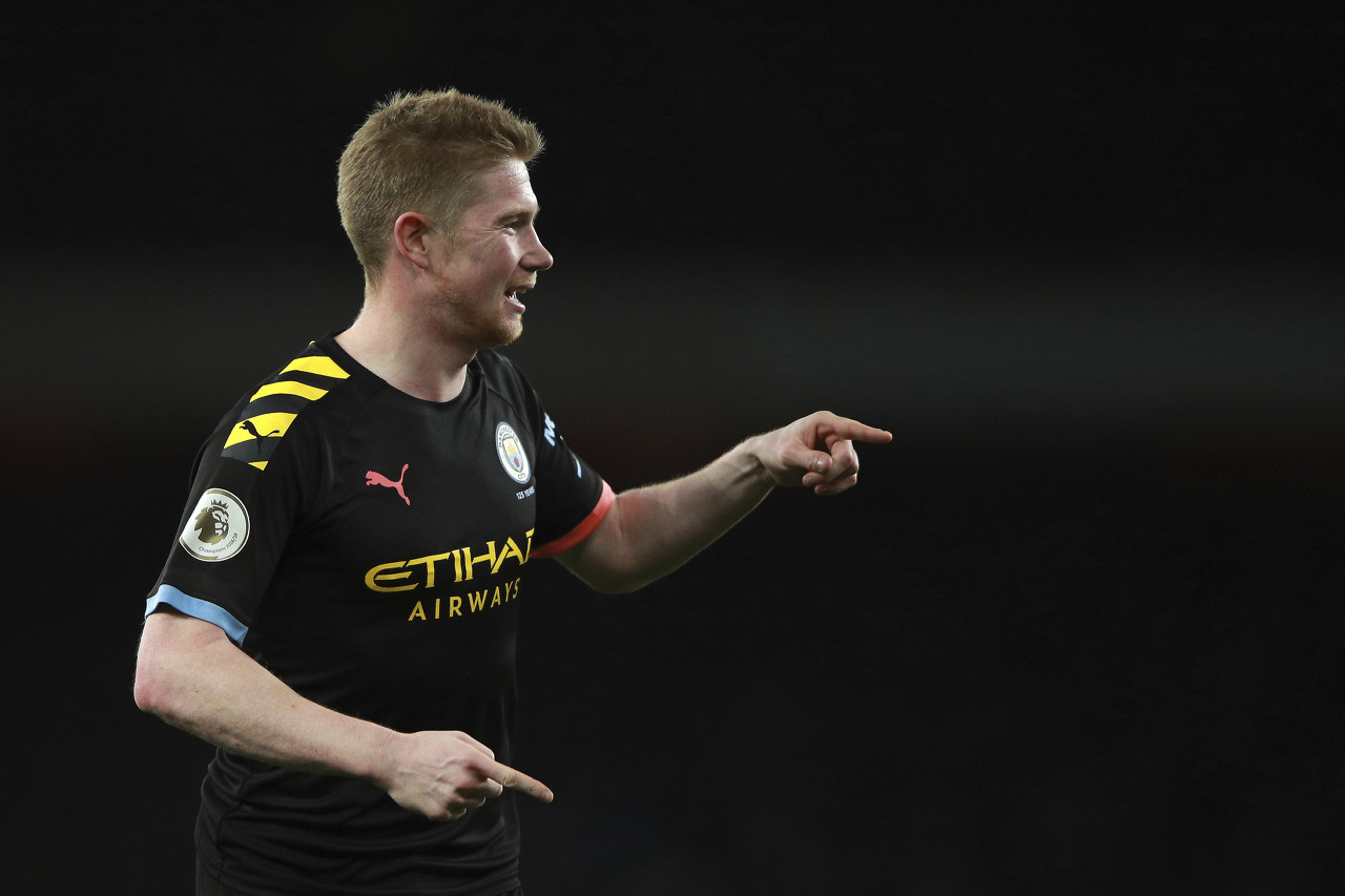 官方：今夏加盟维拉的19岁后卫厄兹詹租借加盟安德莱赫特