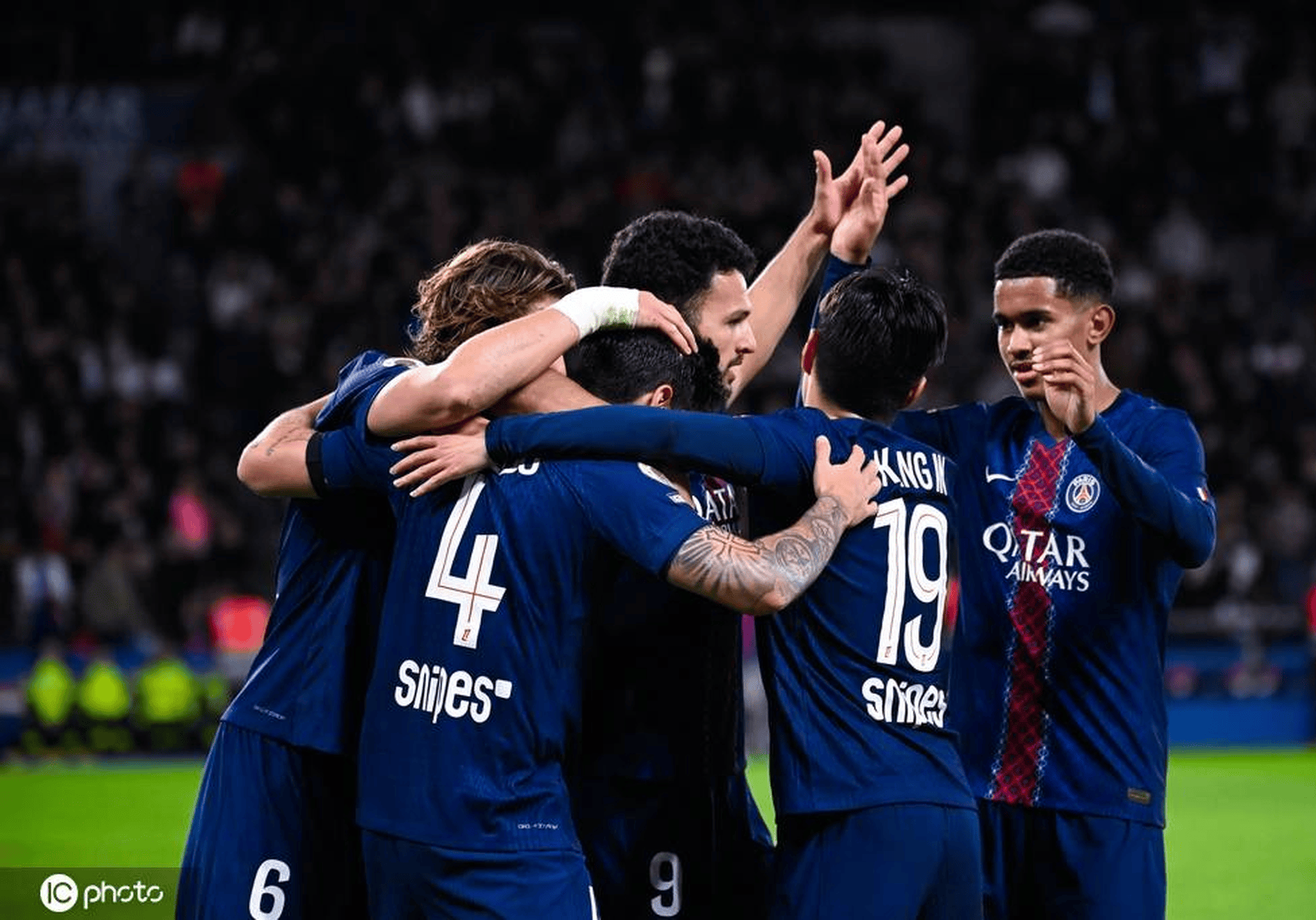 西海岸官方：俱乐部将在11月16日举办球迷开放日