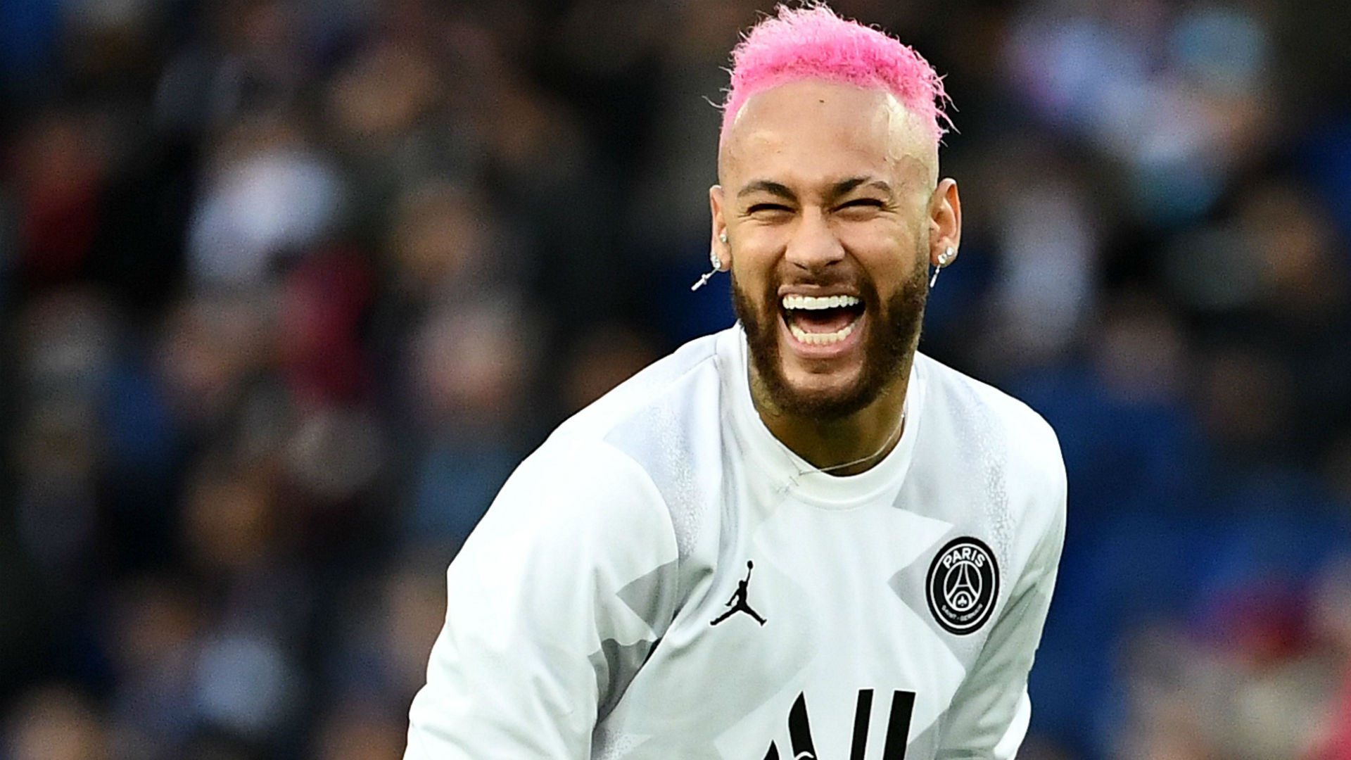 太阳报：利物浦旧将迪乌夫因拒付子女抚养费，正面临入狱风险