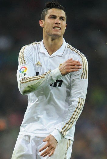 TA：奥赖利首秀表现得游刃有余；安德森很好地控制了比赛节奏