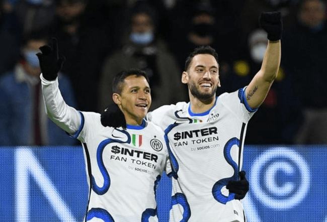 记者：王刚伤情比想象中好，侯森缝了20多针坐火车返京