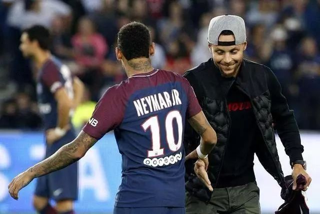 马斯切拉诺：获胜的多数比赛苏牙都在场，我们需要每一名球员